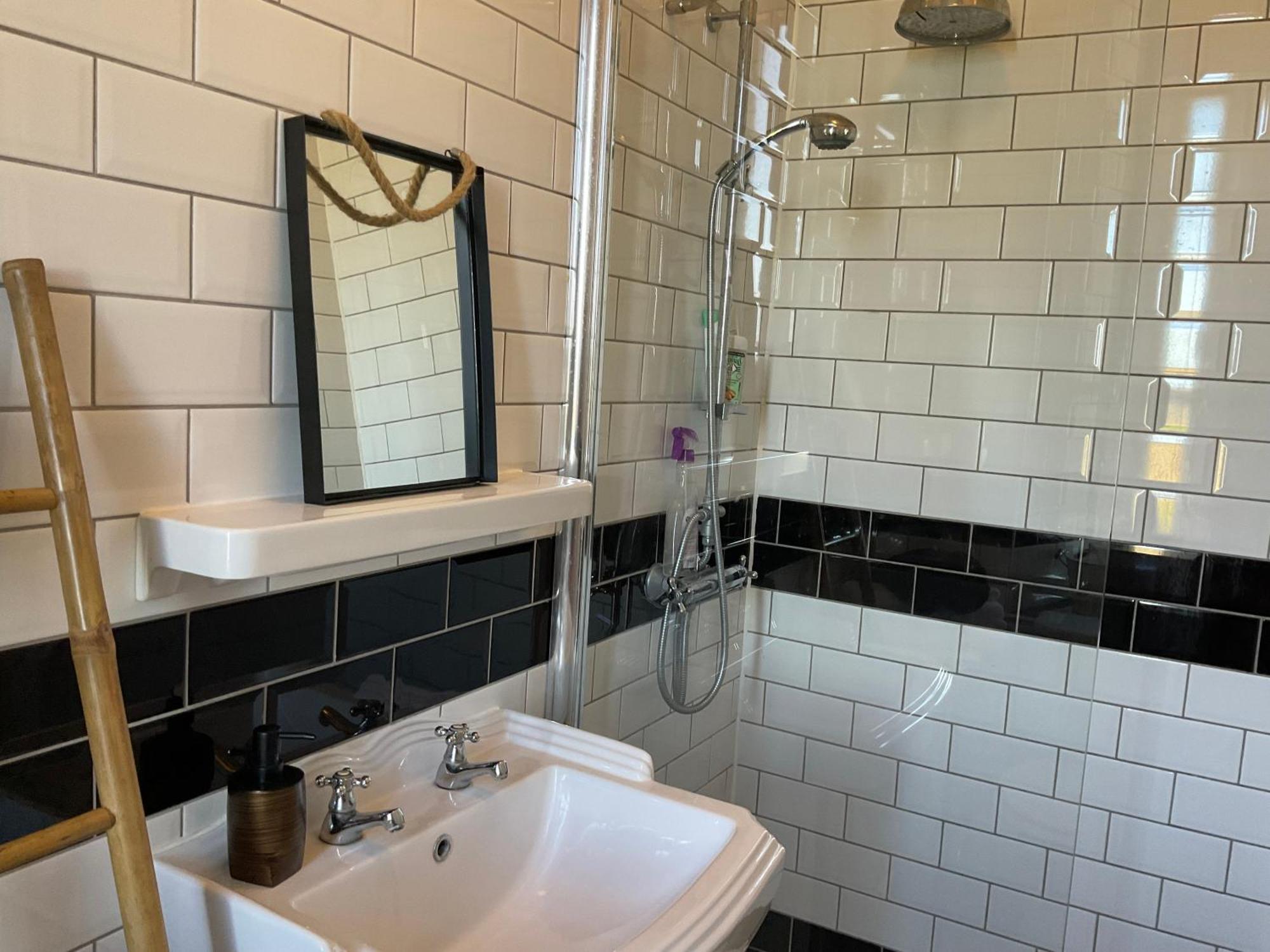 Le Bourg Bed & Breakfast Asnieres-en-Bessin Eksteriør bilde